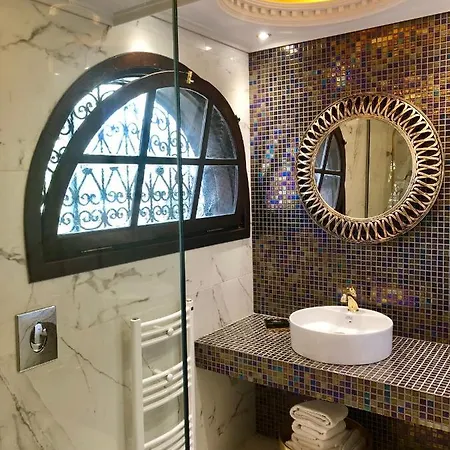 Villa Byblos Luxury *