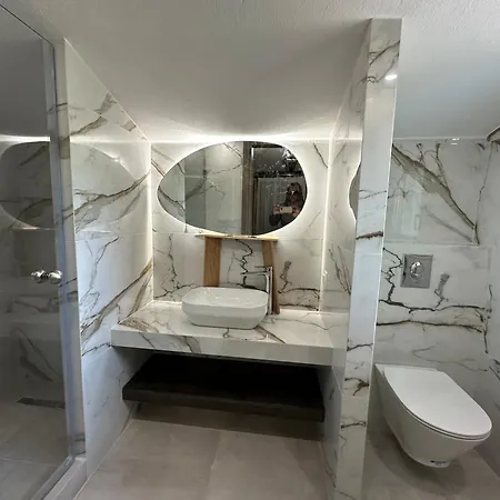 Byblos Luxury *