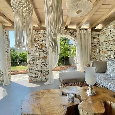 Villa Byblos Luxury Prínos