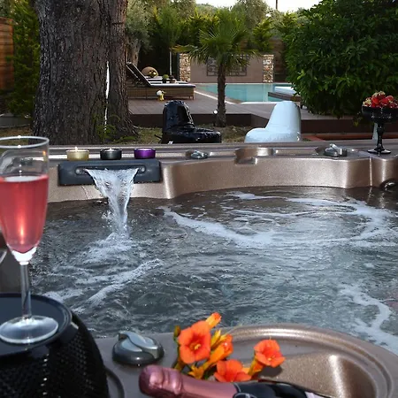 Byblos Luxury Prínos